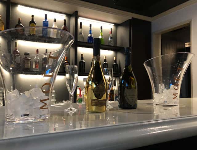 FORTY ONE-フォーティーワン-イメージ画像